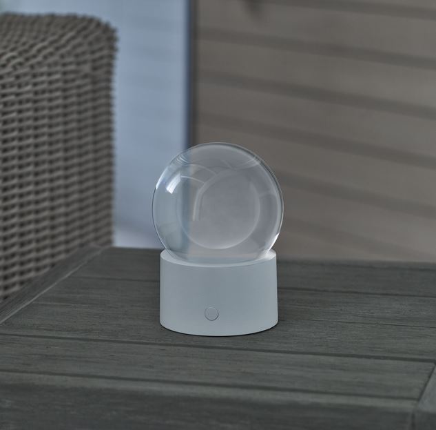 White Accent Rechargeable Table Lamp