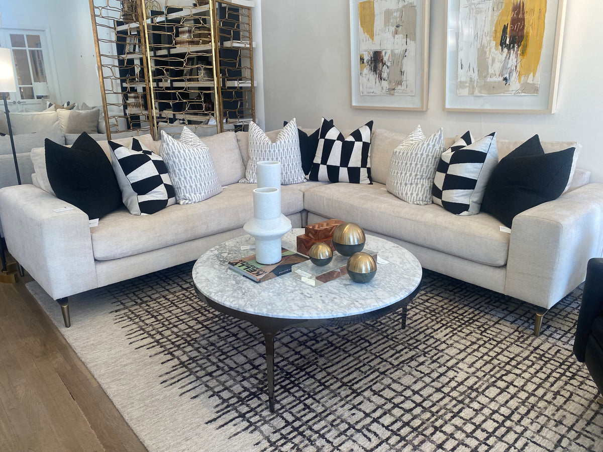 Kelly Sectional – Arveaux Interiors